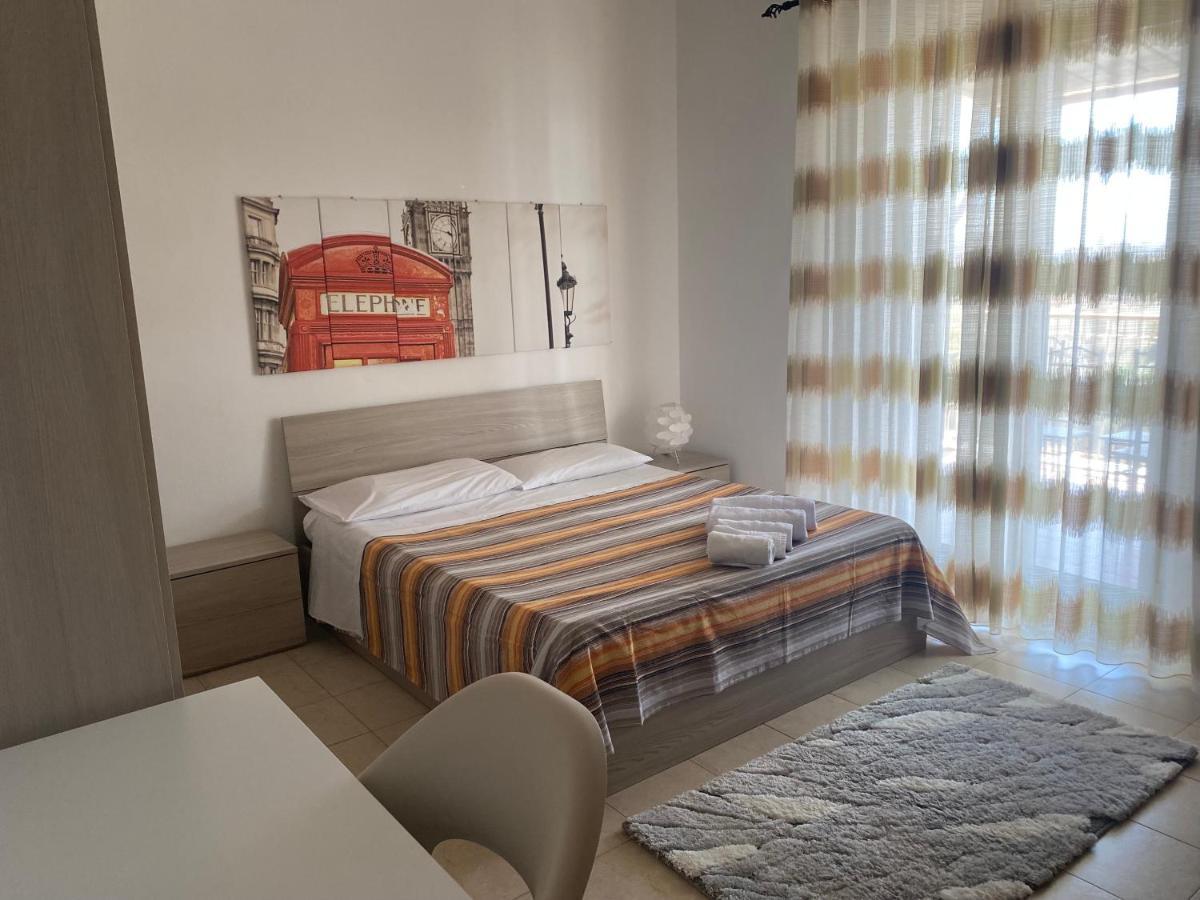 Dariopeace15 Station Bed and breakfast *